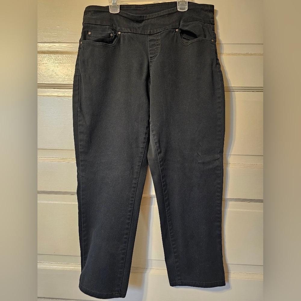 Time and Tru Women's Dark Gray Straight Leg Jeans